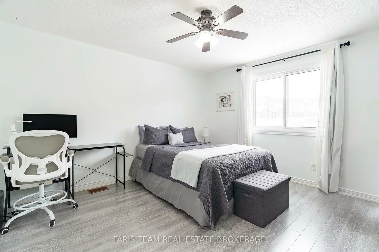 233, Stanley, East Bayfield, Barrie