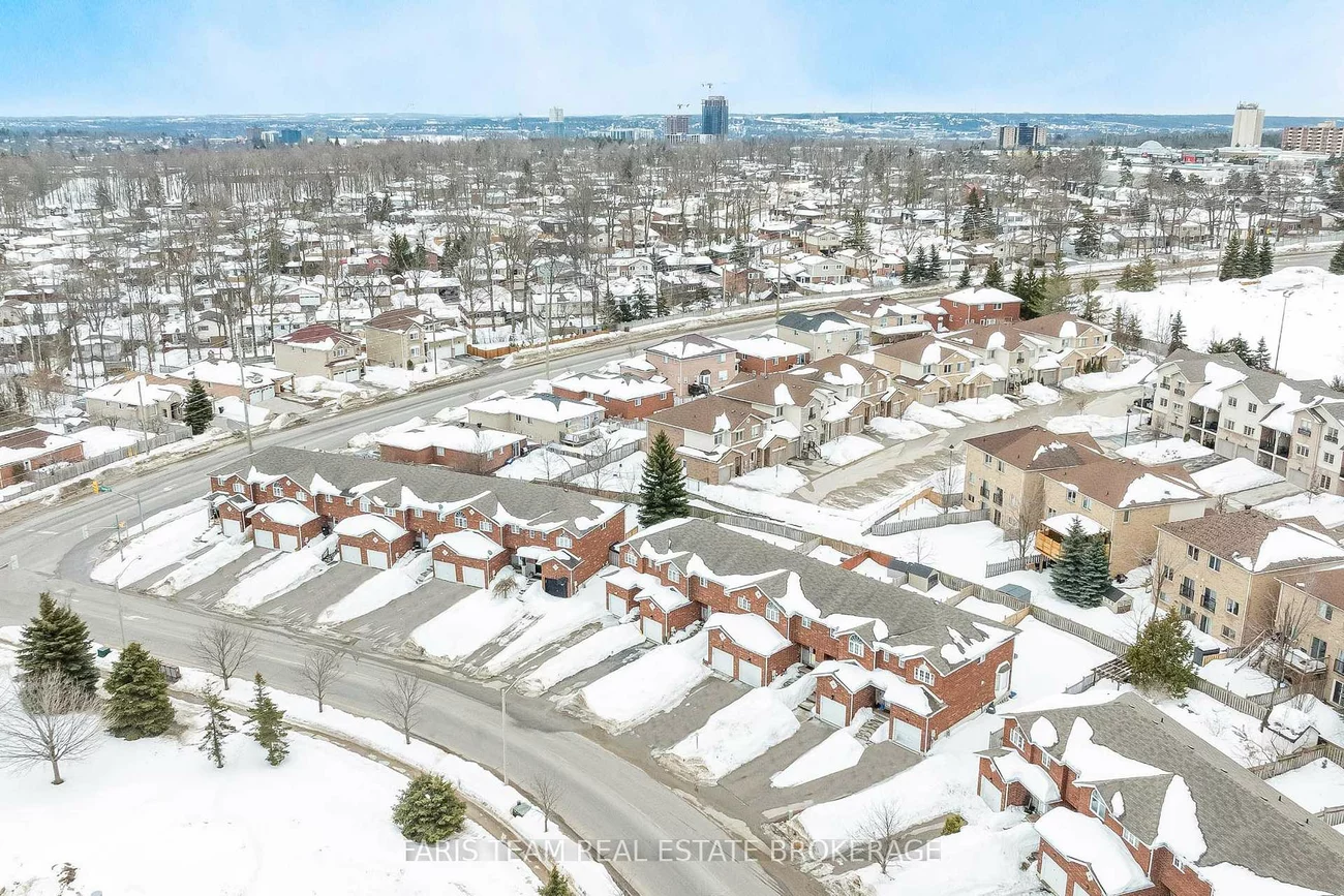 233, Stanley, East Bayfield, Barrie