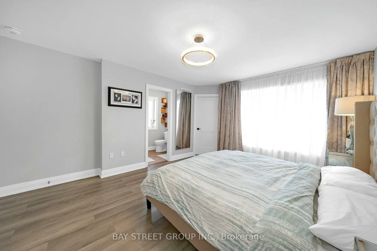 1, Stonehart, East Bayfield, Barrie