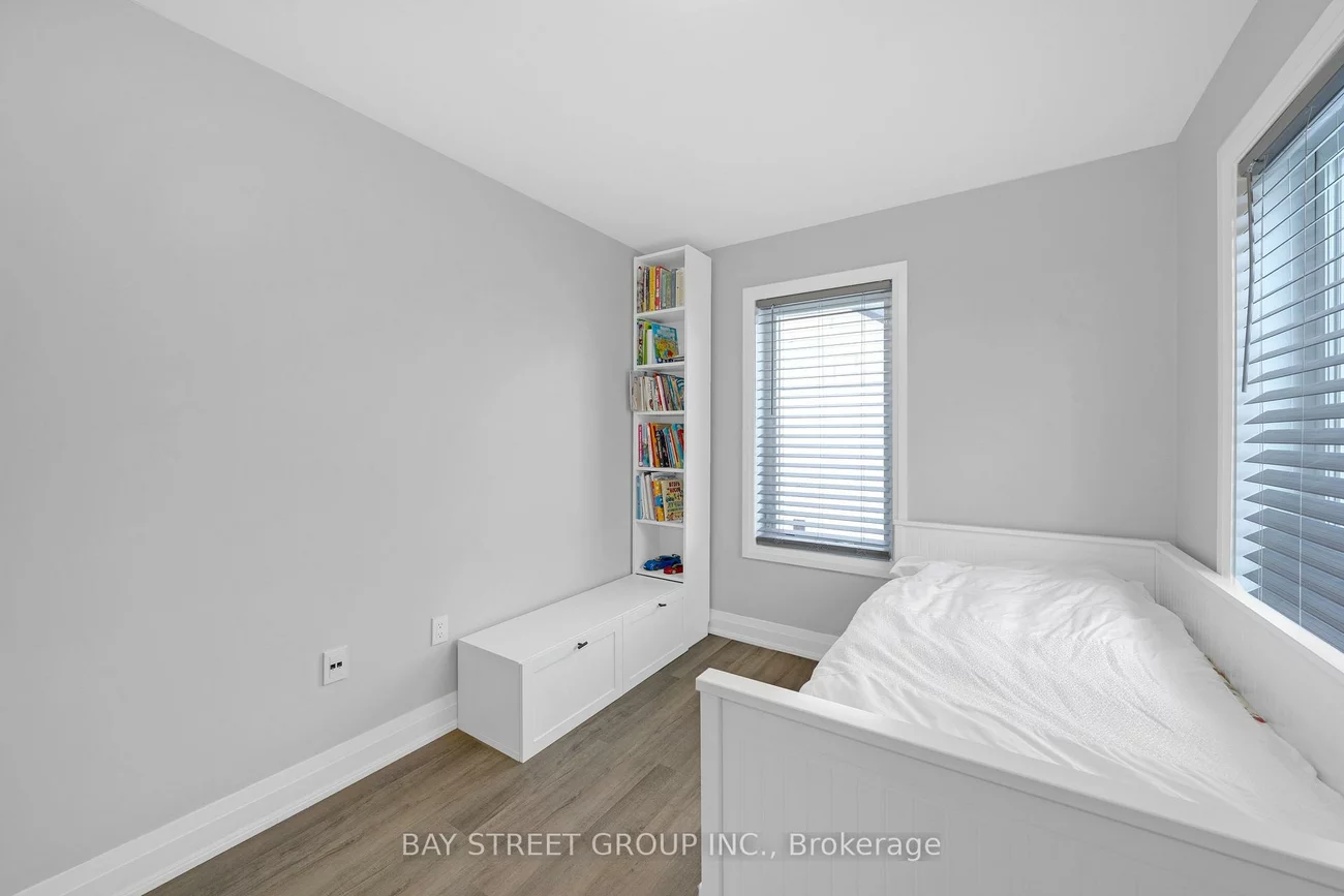 1, Stonehart, East Bayfield, Barrie