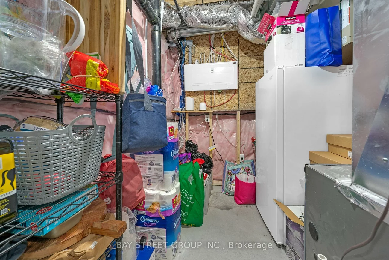 1, Stonehart, East Bayfield, Barrie