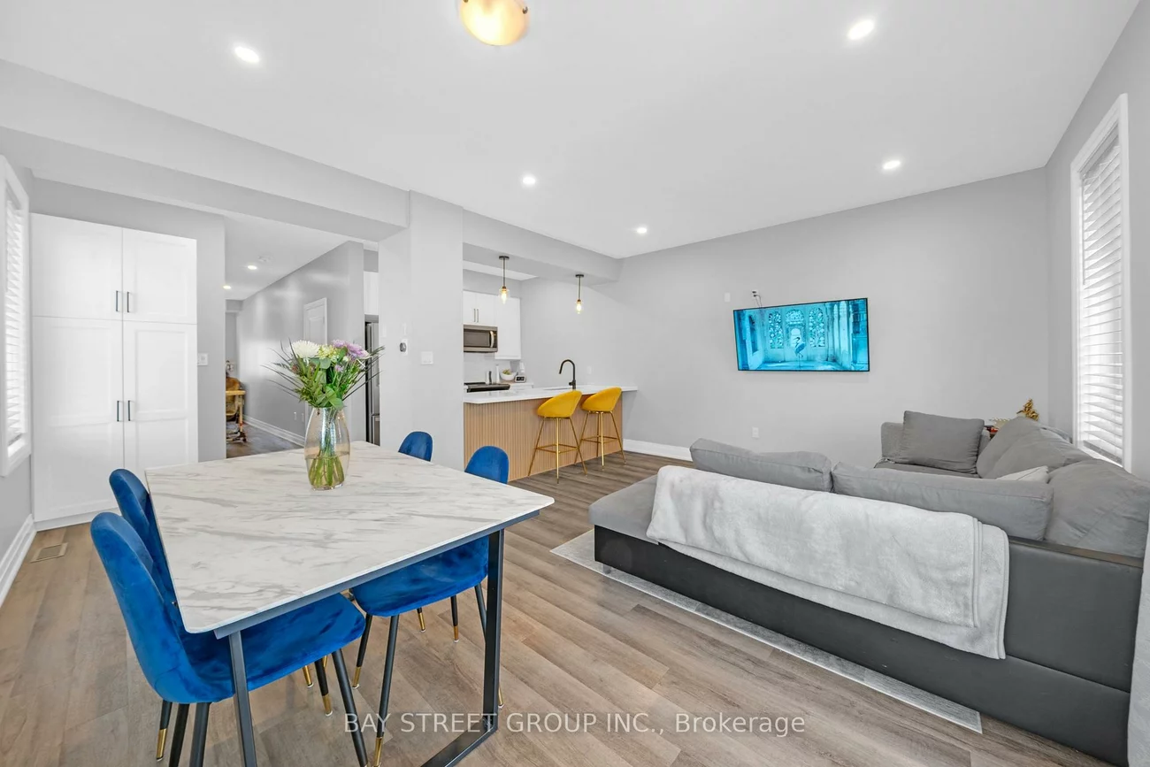 1, Stonehart, East Bayfield, Barrie