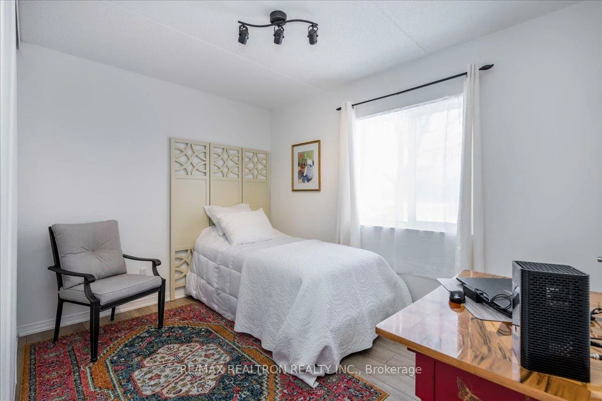 86, John, Sanford, Barrie