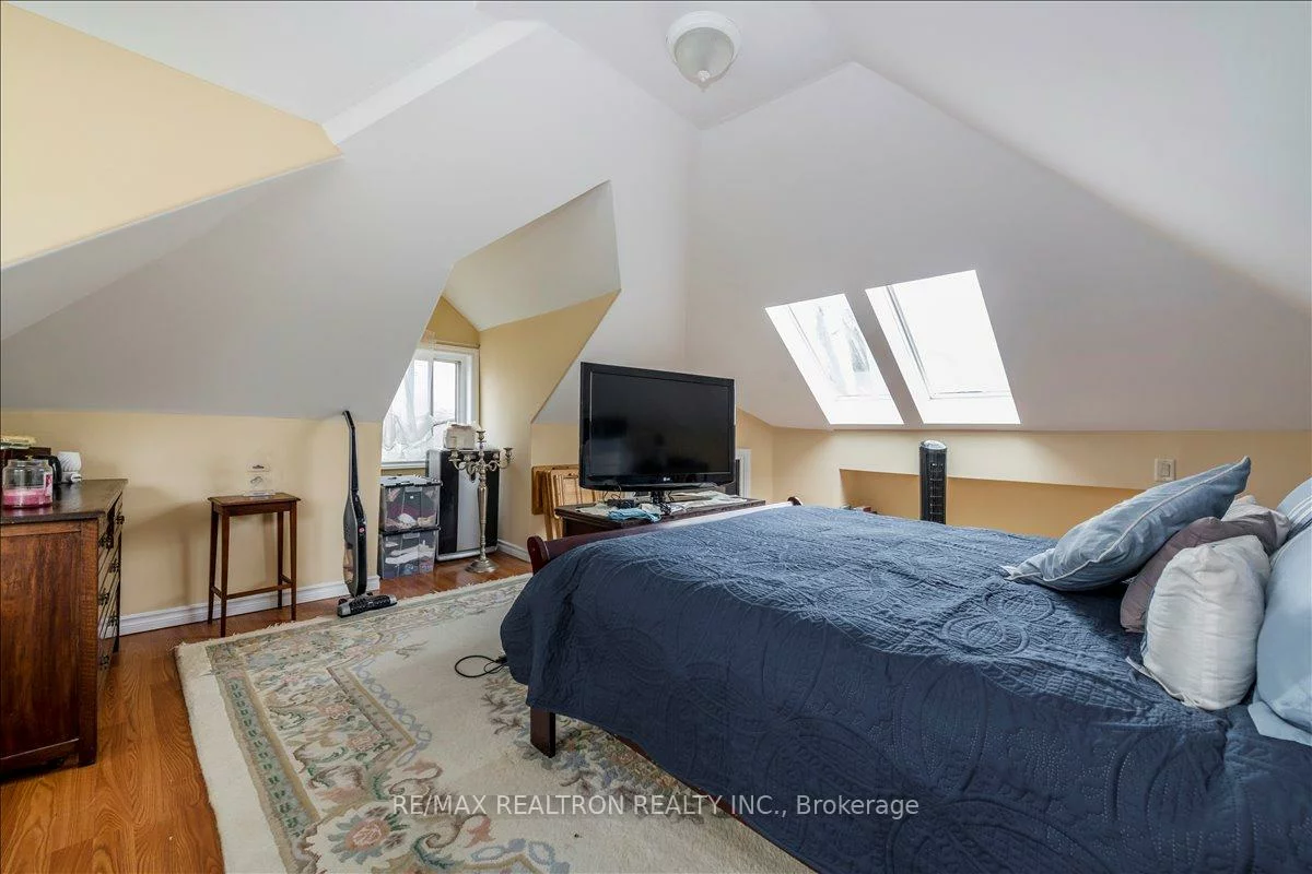 86, John, Sanford, Barrie