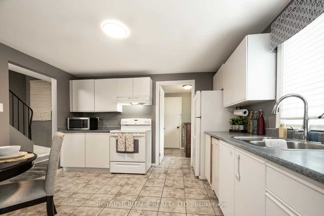 49, Browning, Letitia Heights, Barrie