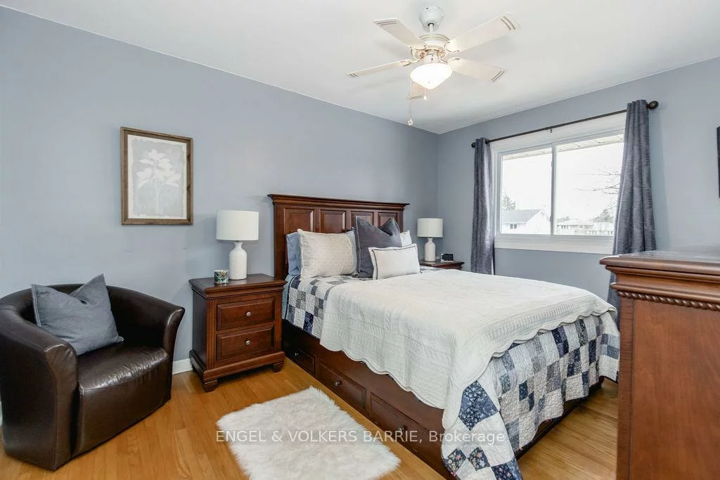 68, Ottaway, Wellington, Barrie