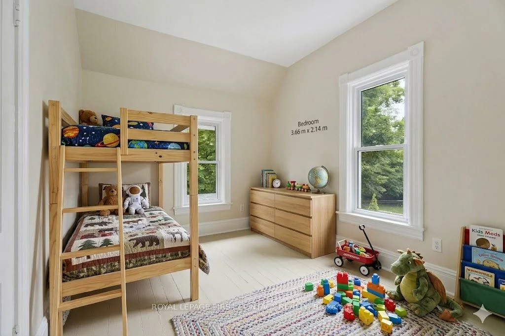55, Burton, Allandale, Barrie
