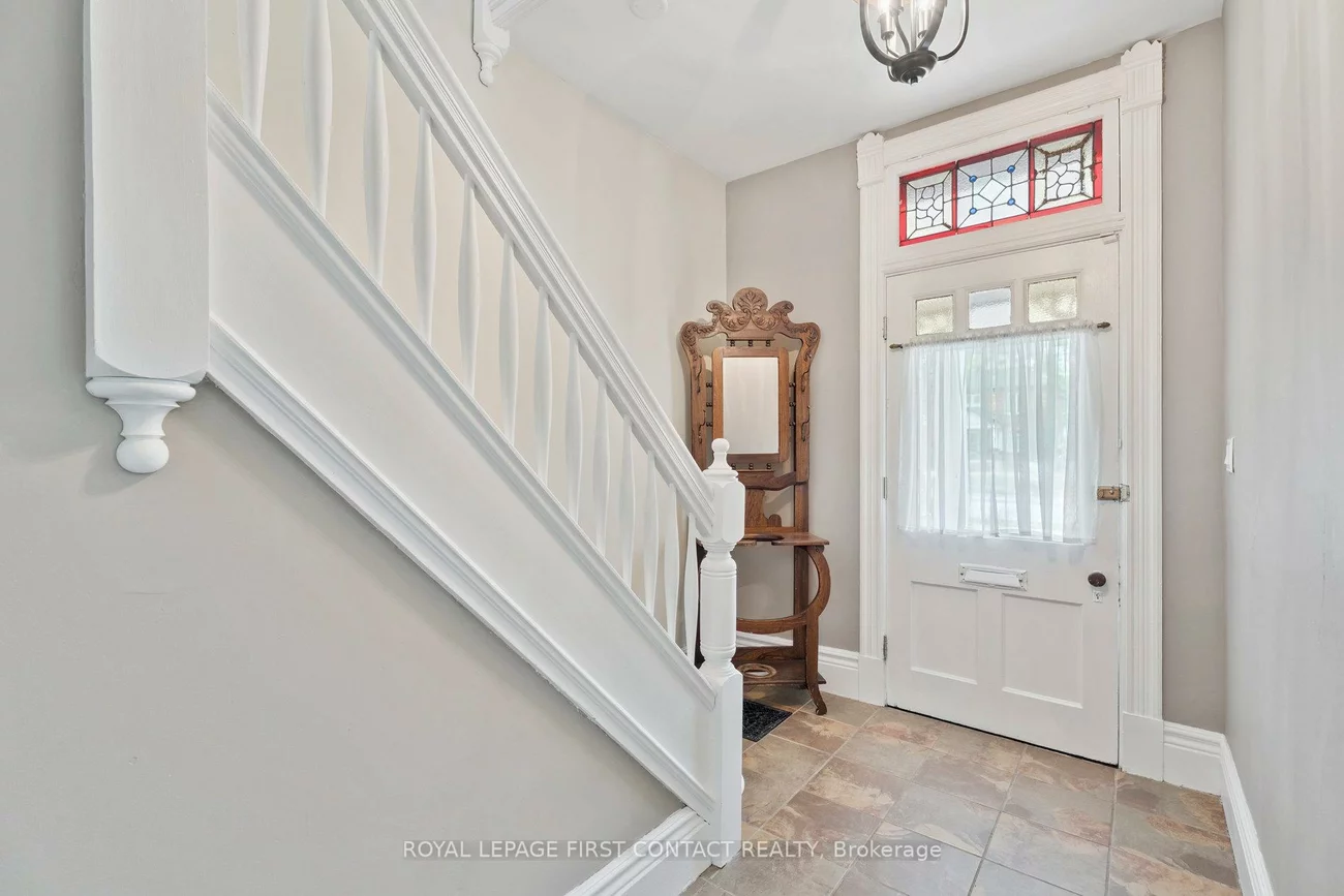 55, Burton, Allandale, Barrie