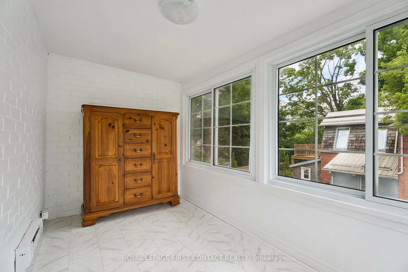 55, Burton, Allandale, Barrie