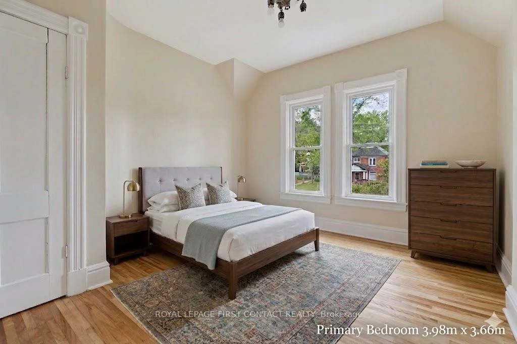 55, Burton, Allandale, Barrie
