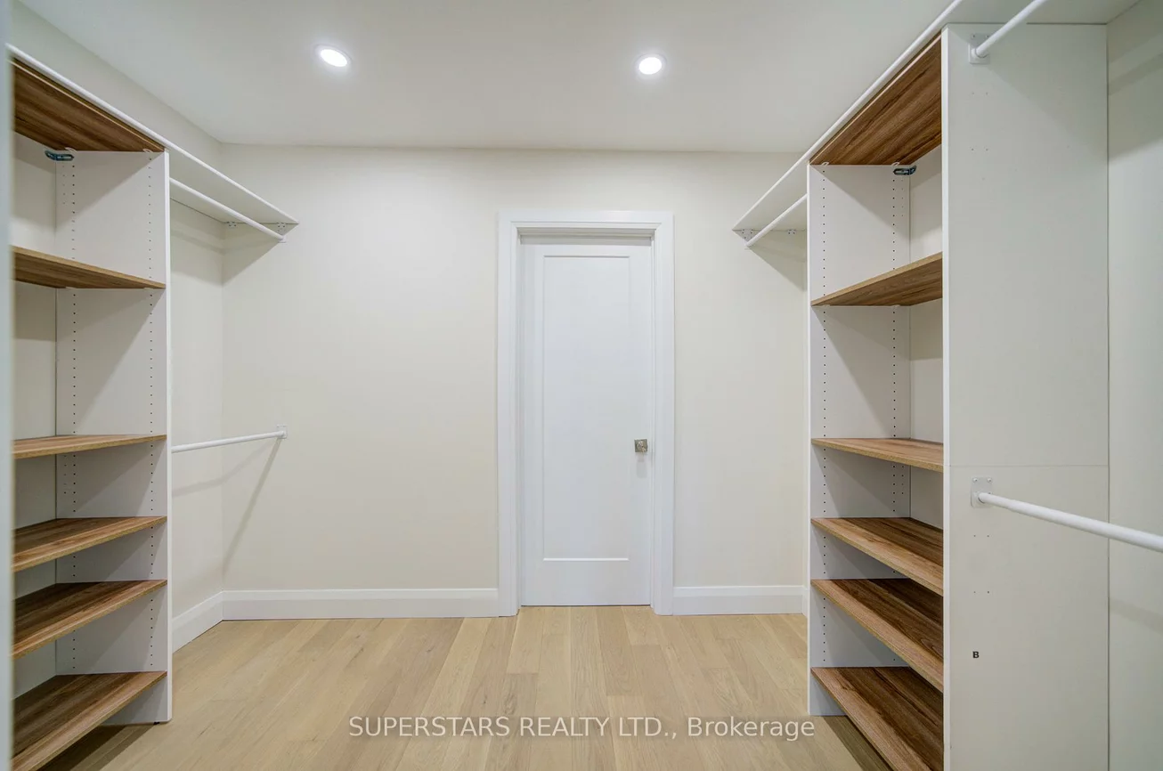 163, Brucker, Holly, Barrie