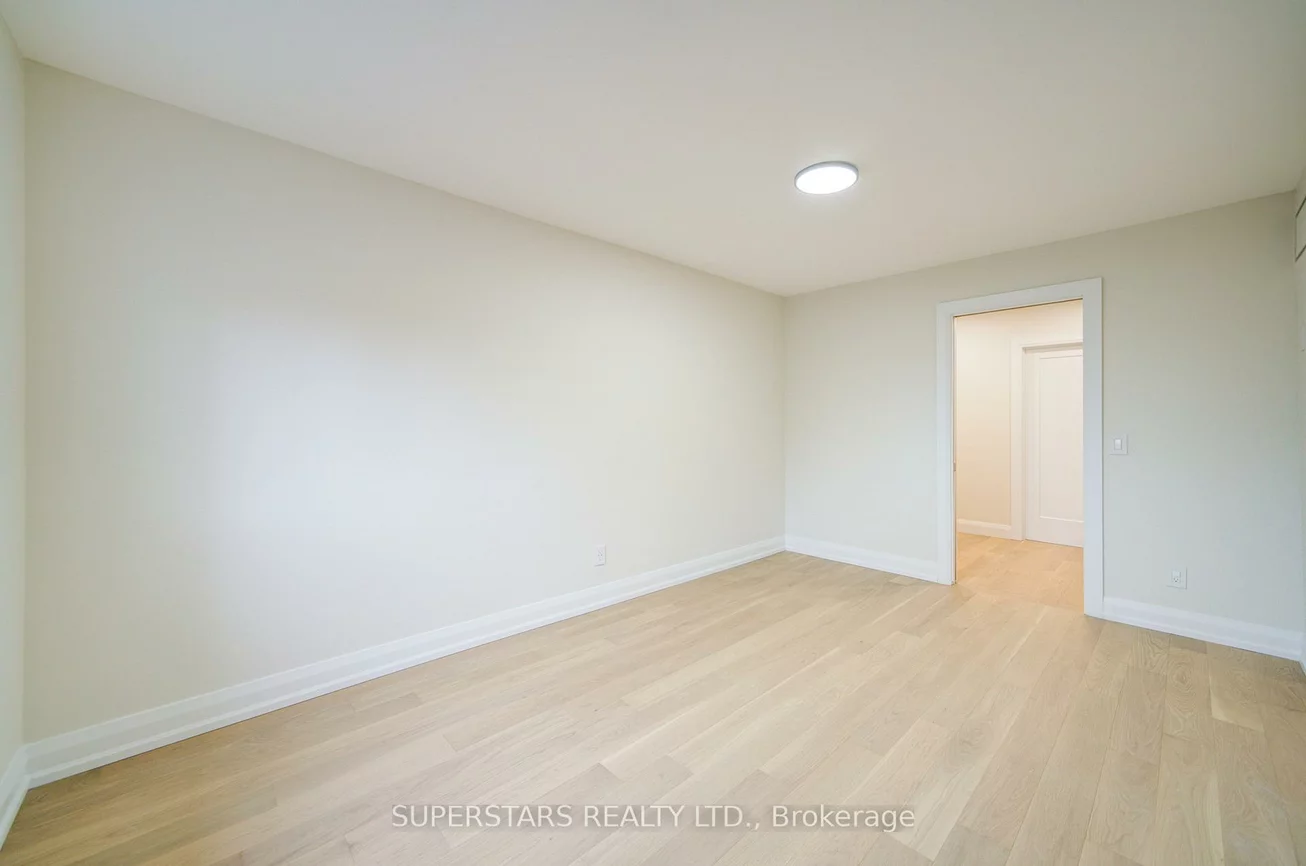 163, Brucker, Holly, Barrie