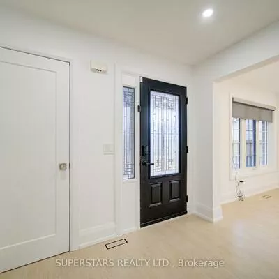 163, Brucker, Holly, Barrie