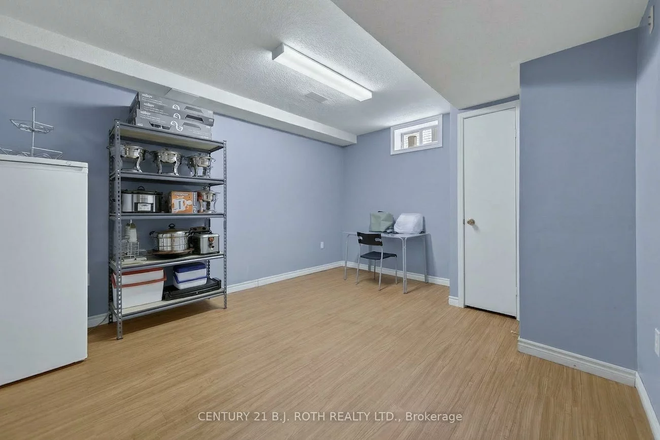 115, Lion's Gate, Little Lake, Barrie