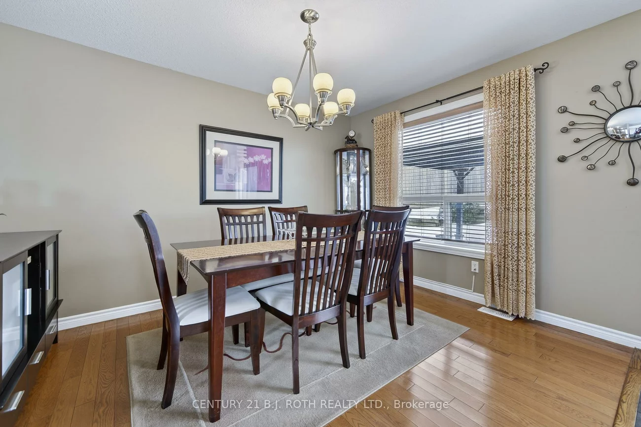 115, Lion's Gate, Little Lake, Barrie