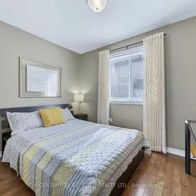 115, Lion's Gate, Little Lake, Barrie