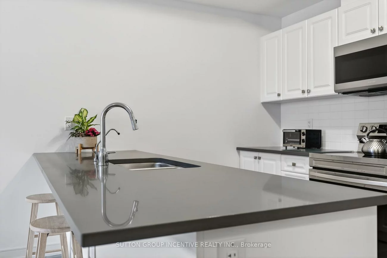 46, Spry, Innis-Shore, Barrie