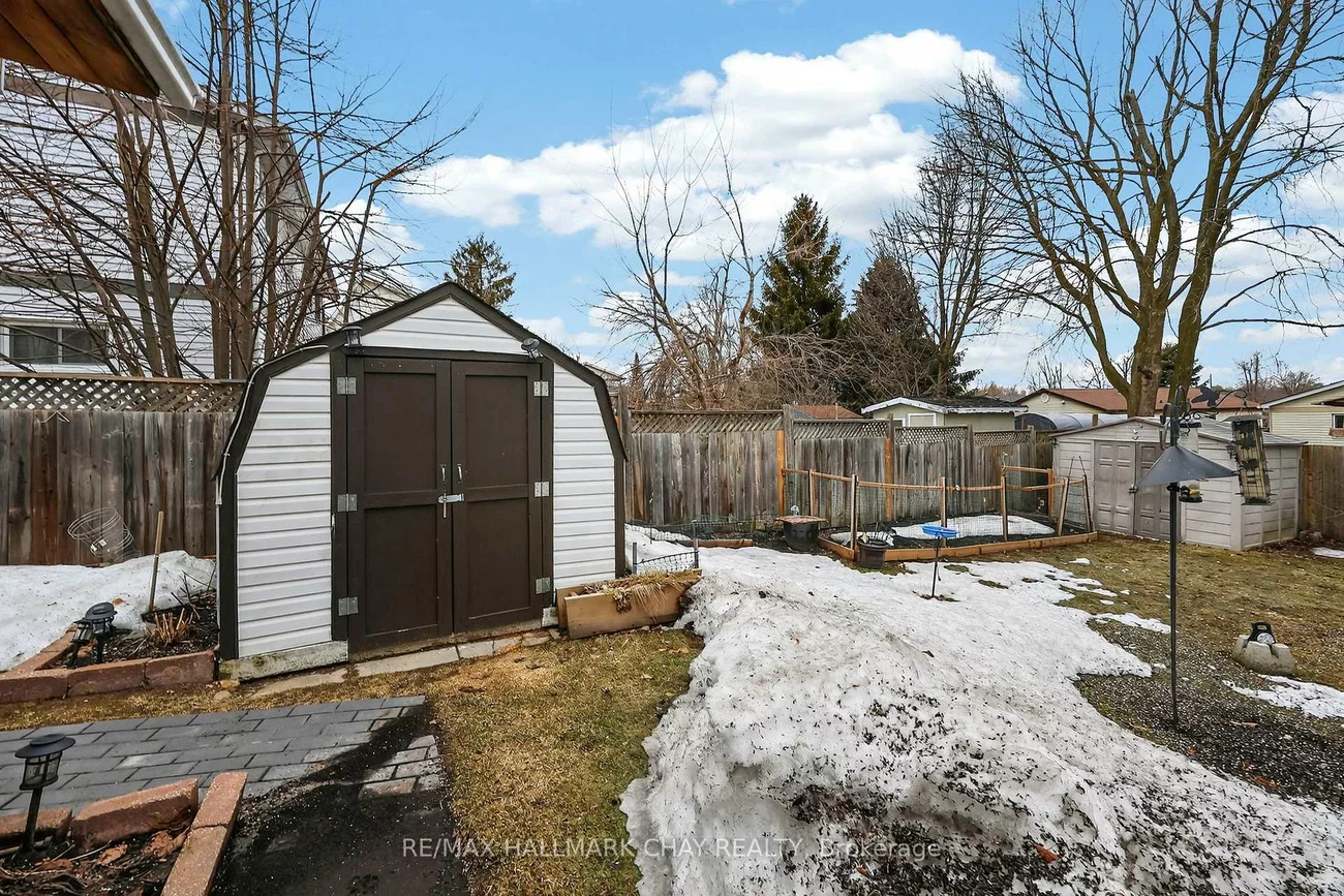15, Wilde, Letitia Heights, Barrie