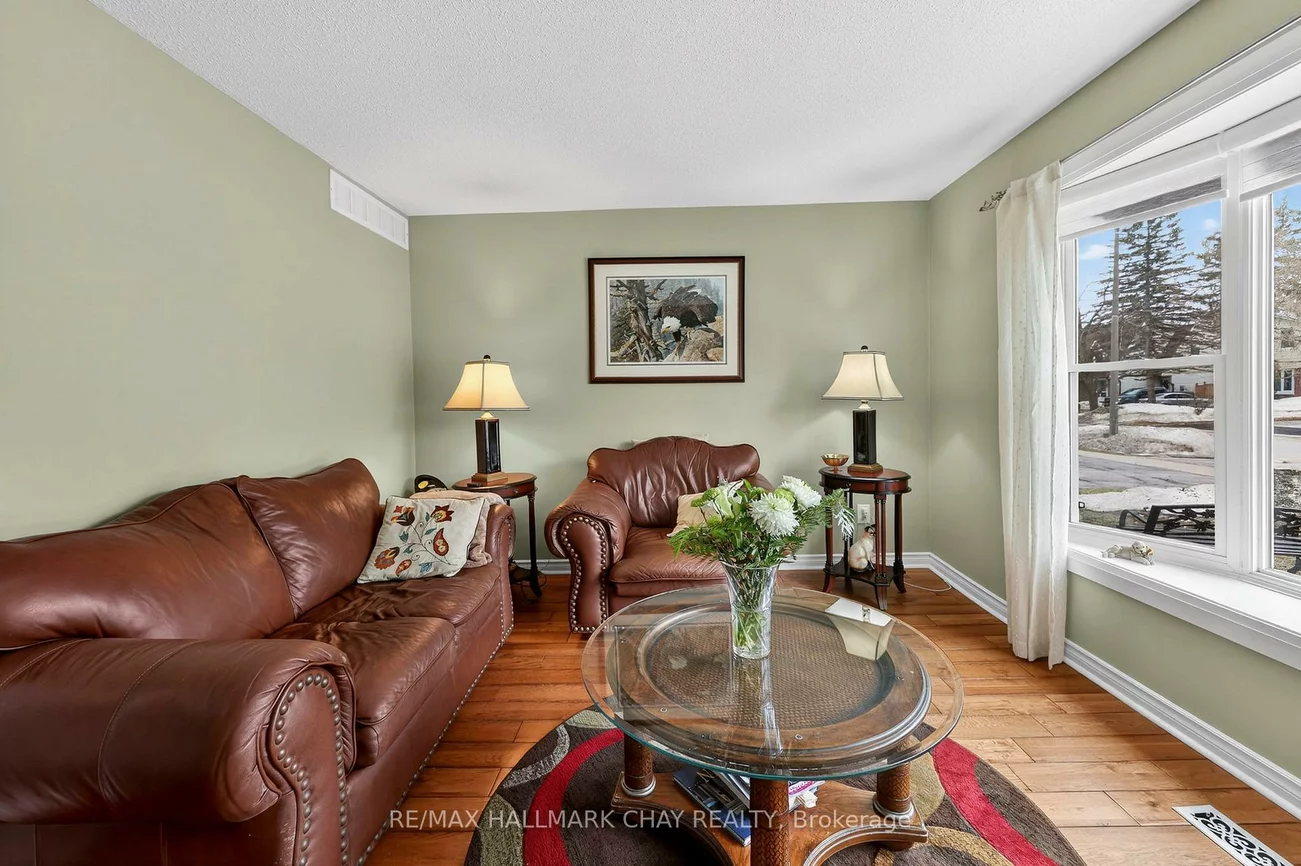 15, Wilde, Letitia Heights, Barrie