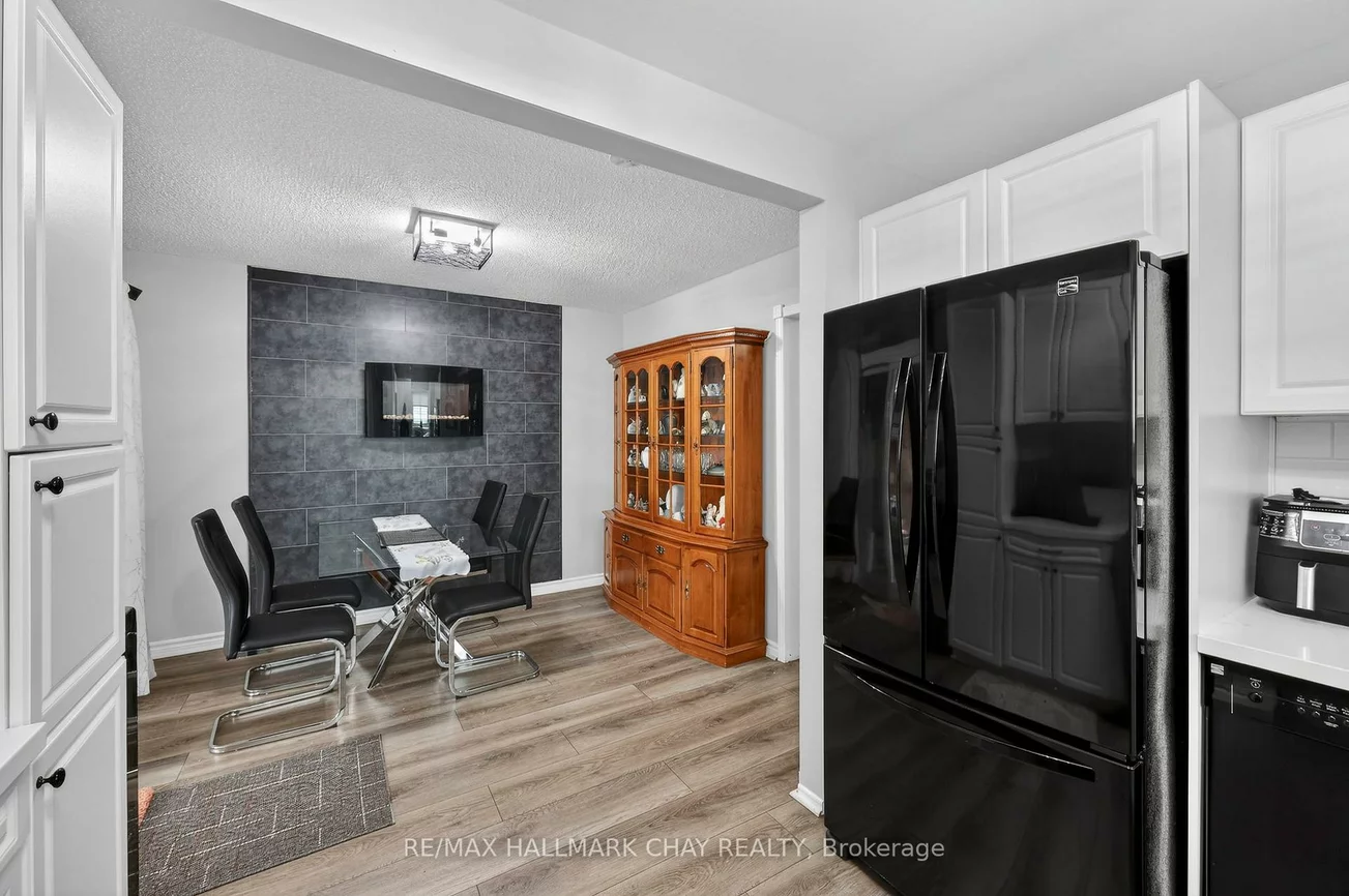 15, Wilde, Letitia Heights, Barrie