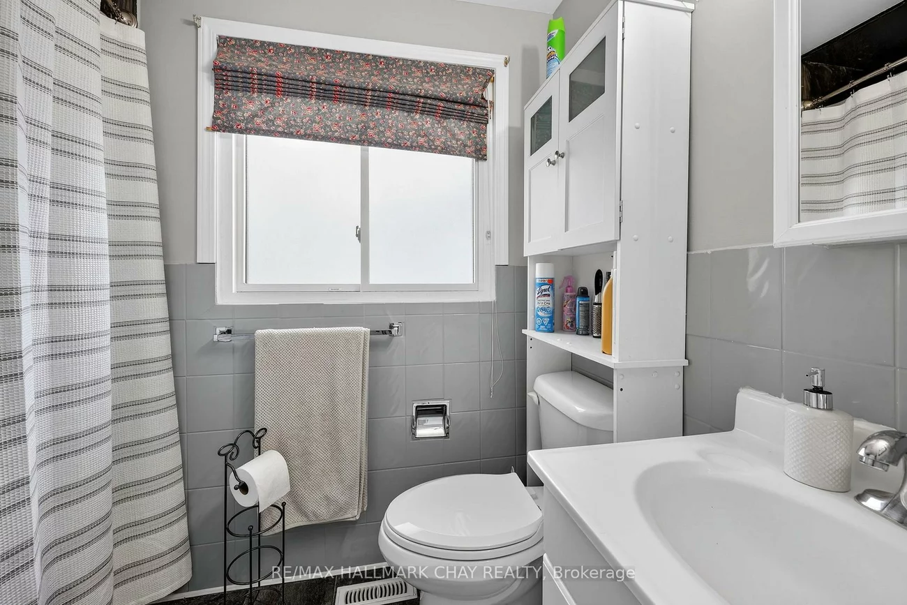 15, Wilde, Letitia Heights, Barrie