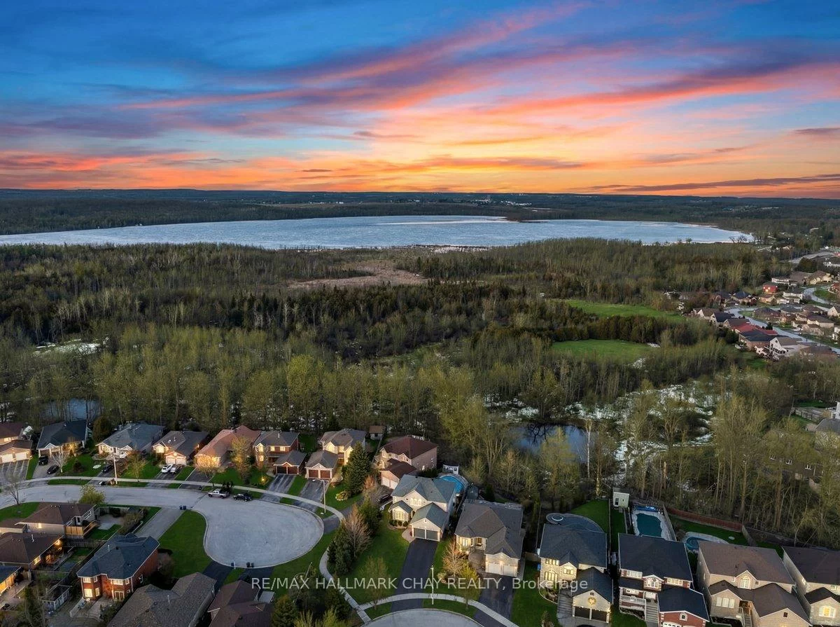 21, Tascona, Little Lake, Barrie