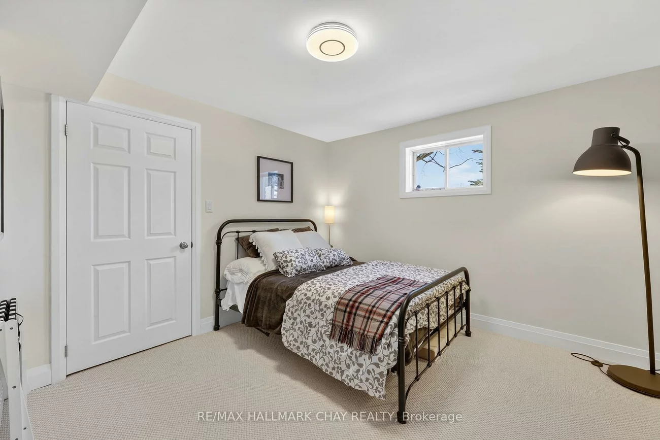 21, Tascona, Little Lake, Barrie