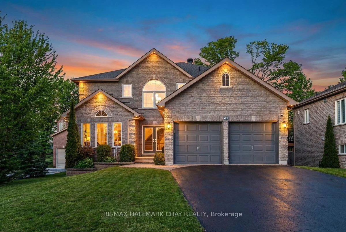 21, Tascona, Little Lake, Barrie