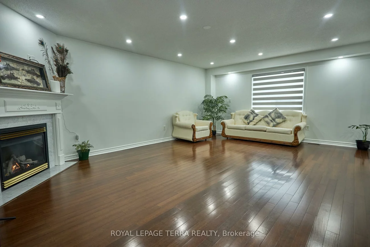 59, Russell Hill, Painswick South, Barrie