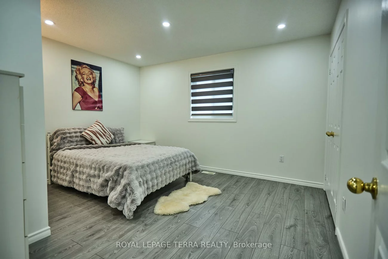 59, Russell Hill, Painswick South, Barrie