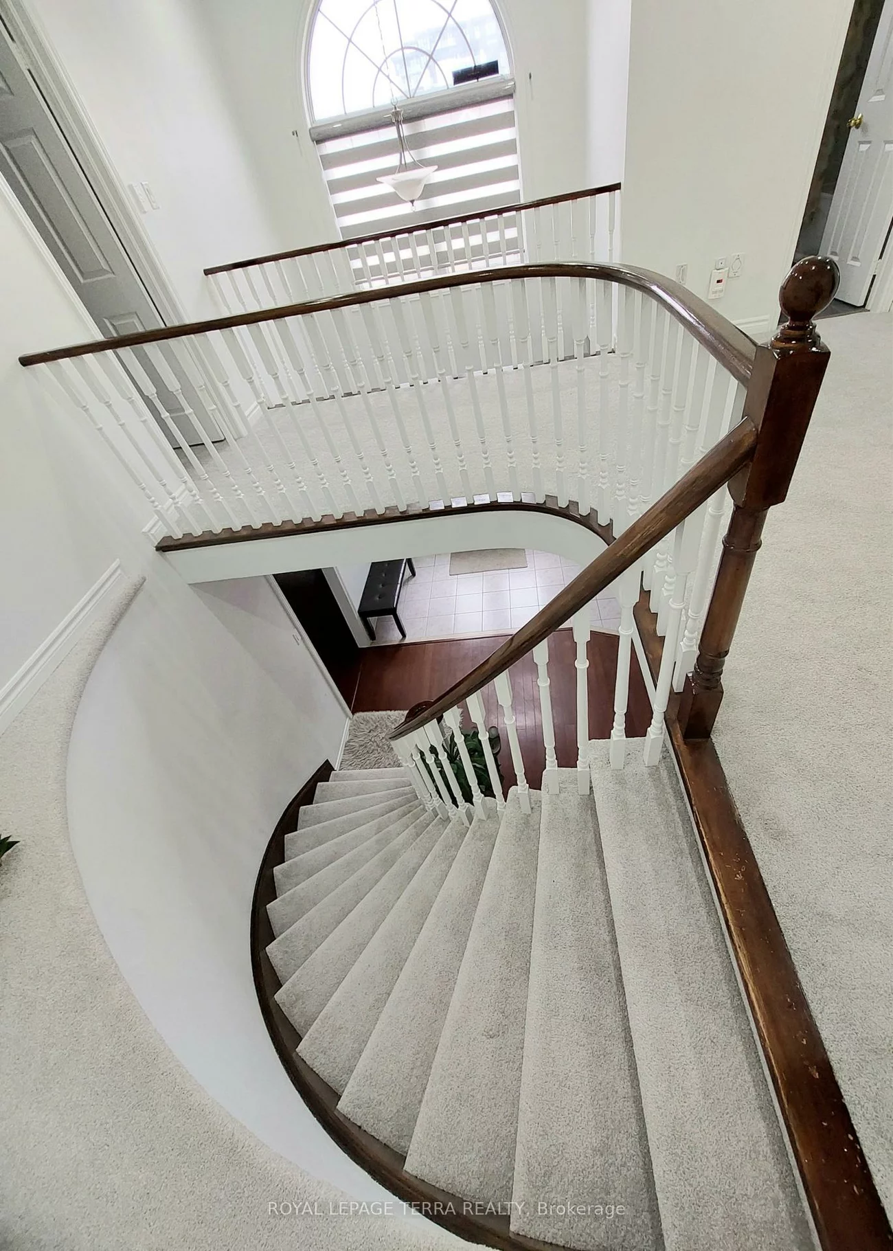 59, Russell Hill, Painswick South, Barrie