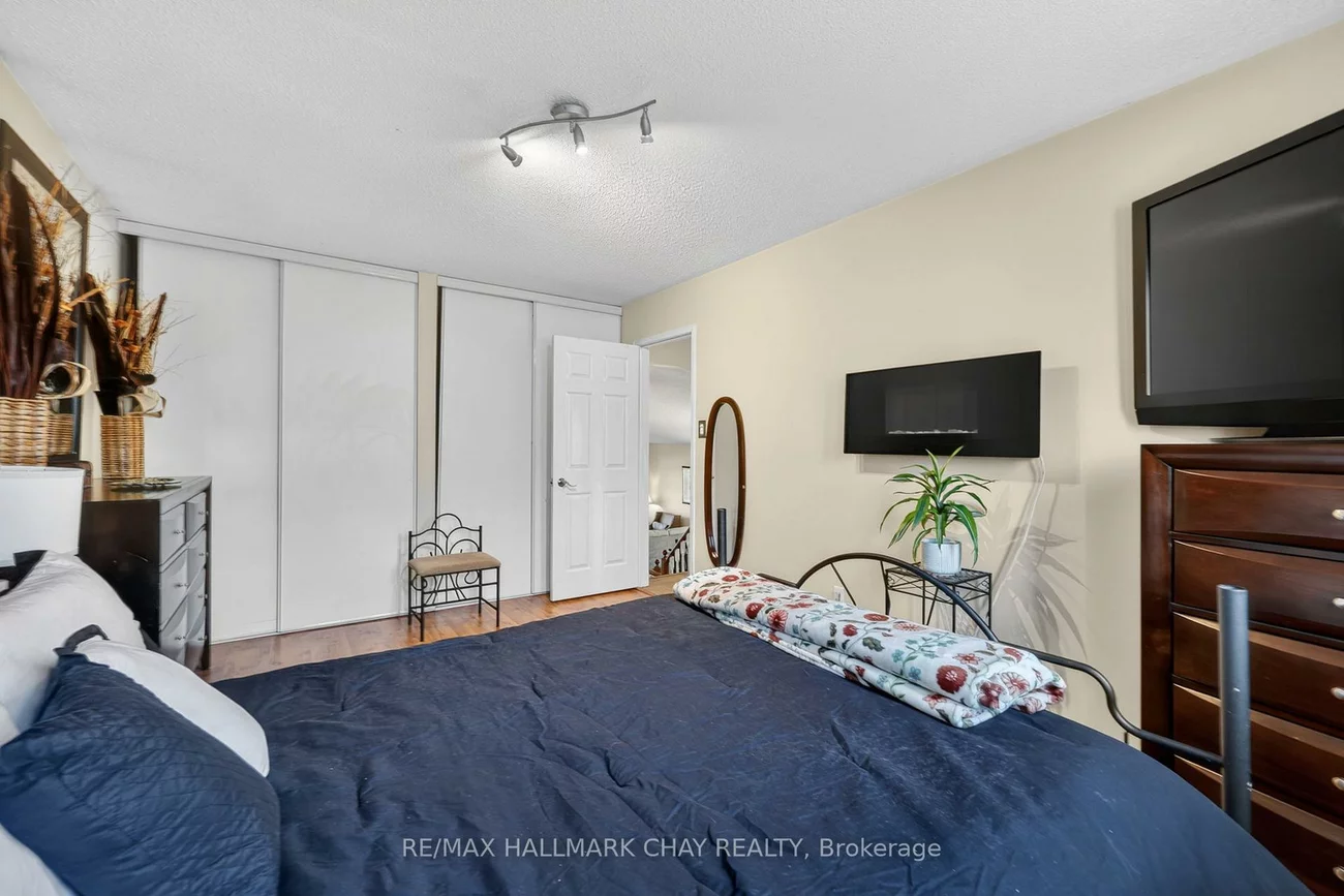 62, Leggott, Painswick North, Barrie