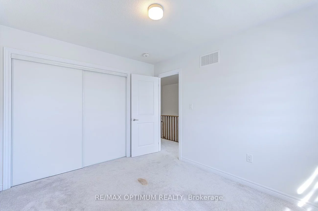 137, Fenchurch, Painswick South, Barrie