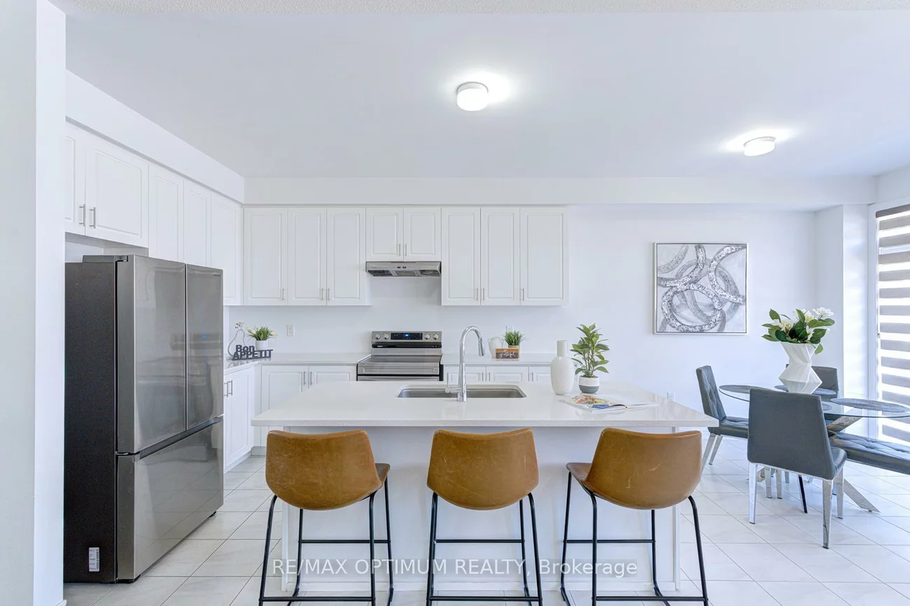 137, Fenchurch, Painswick South, Barrie