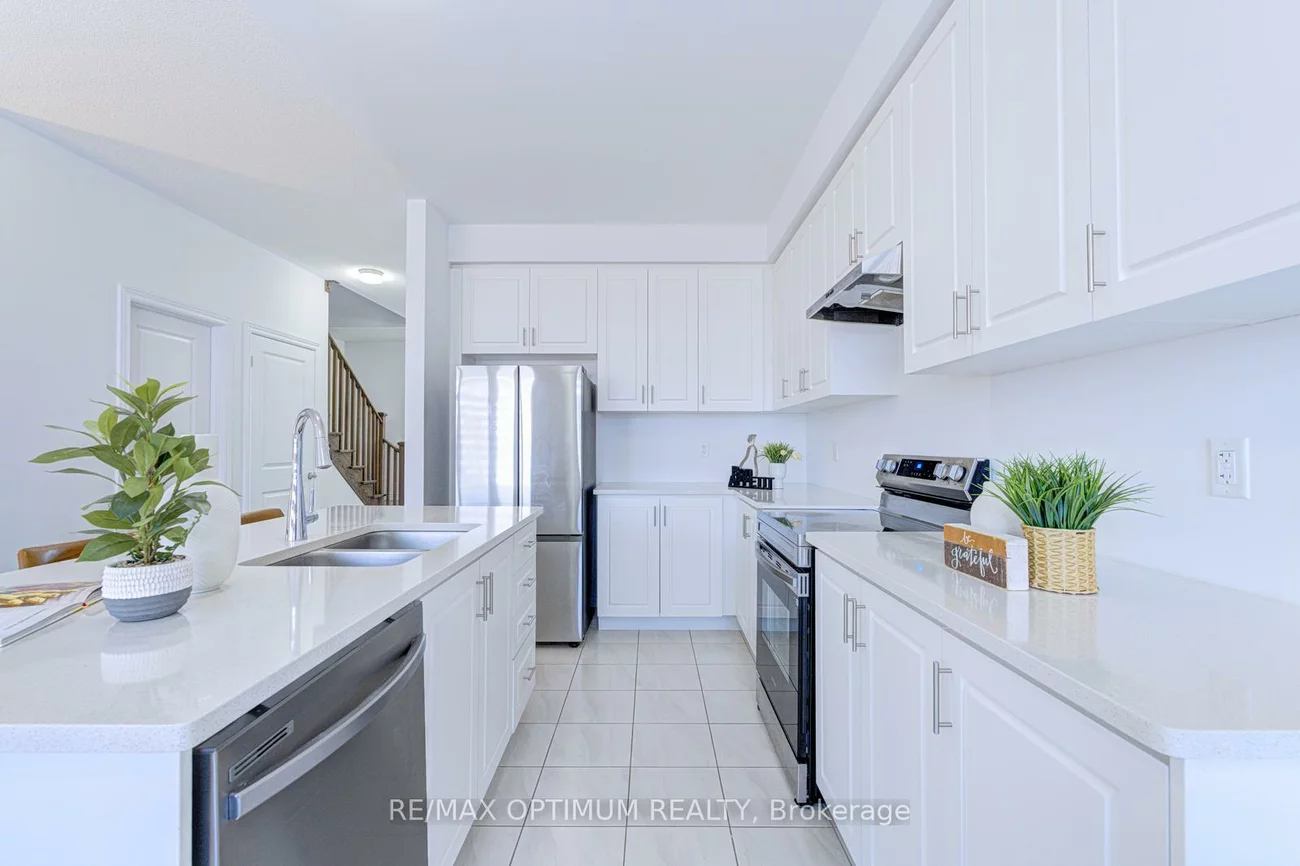 137, Fenchurch, Painswick South, Barrie