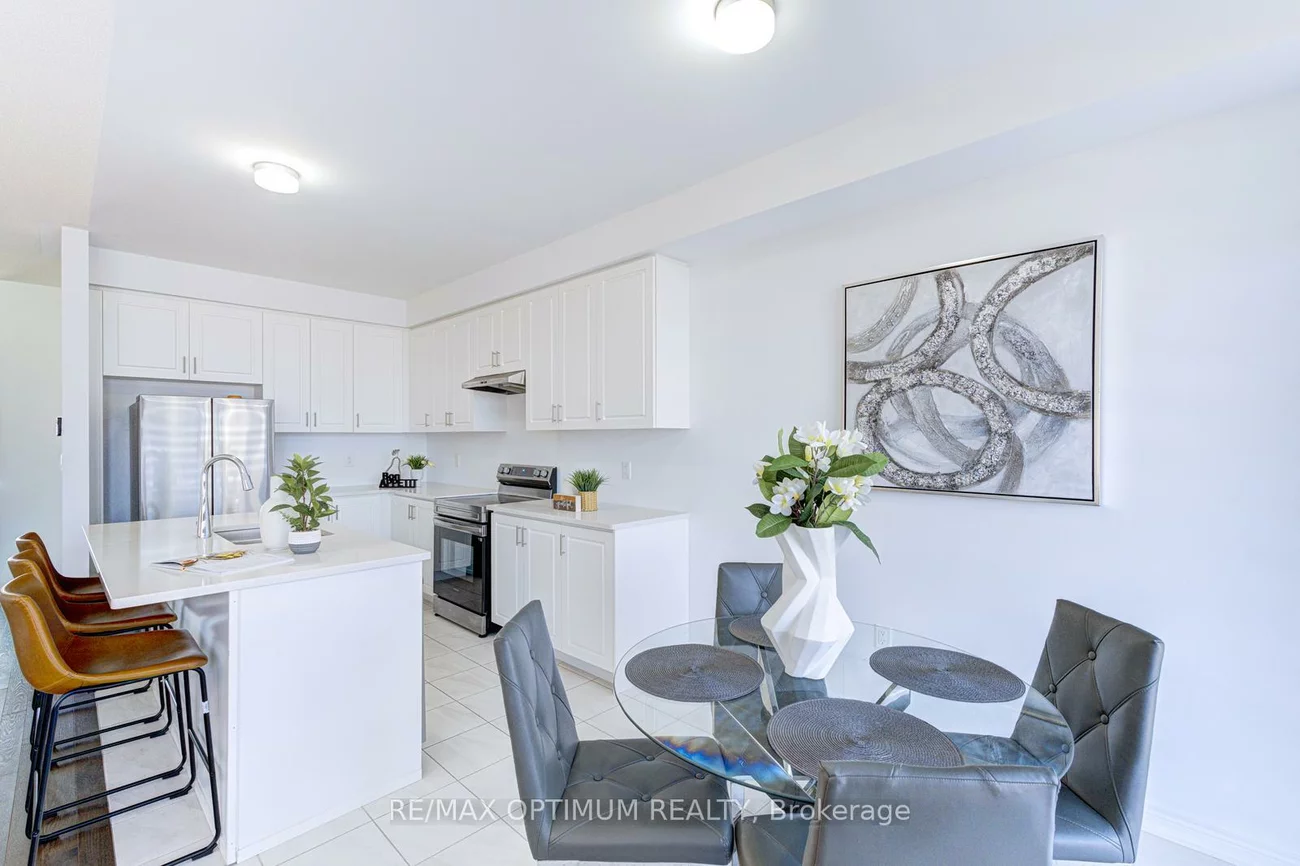 137, Fenchurch, Painswick South, Barrie