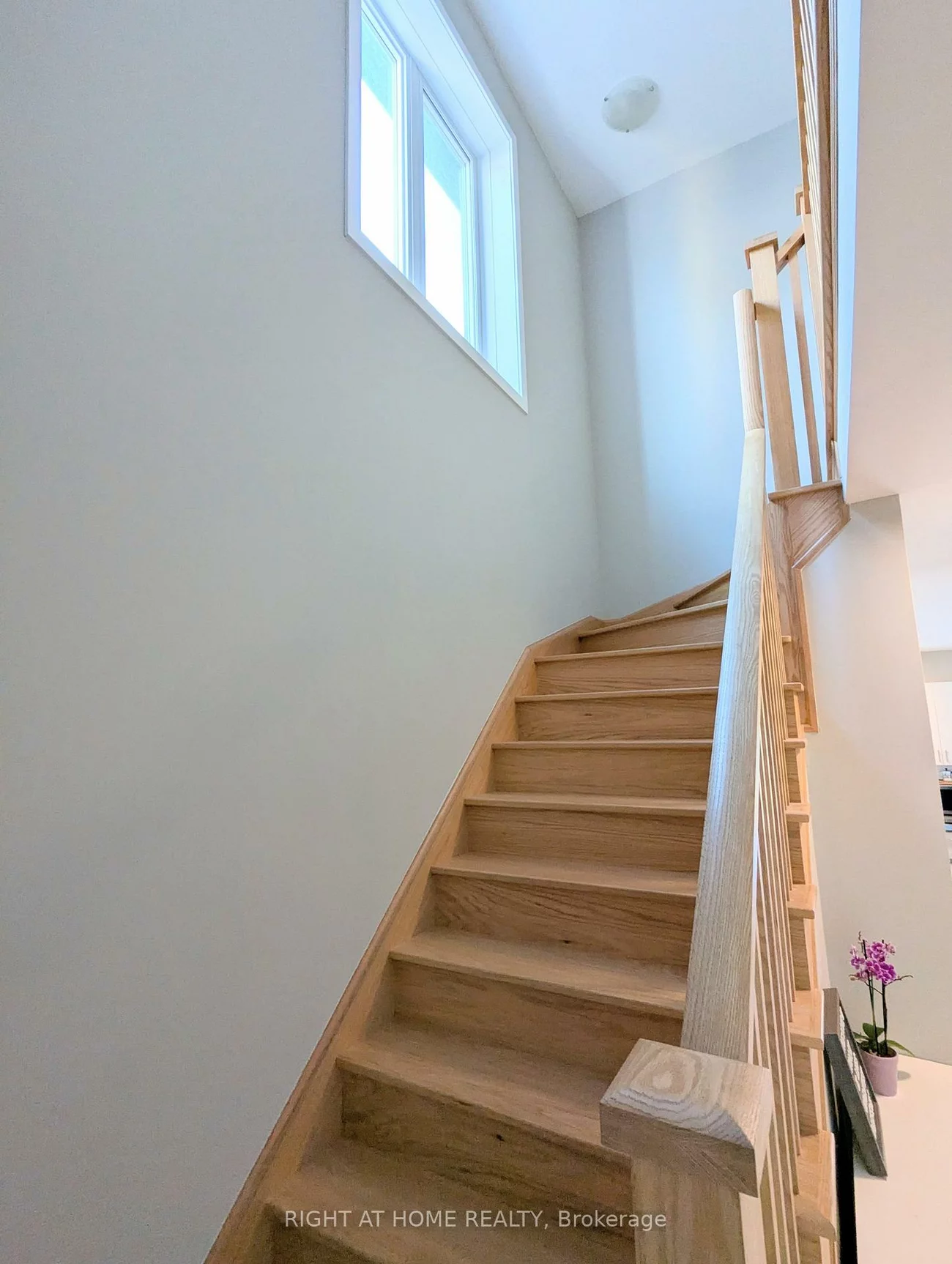 22, Westwood, Painswick South, Barrie