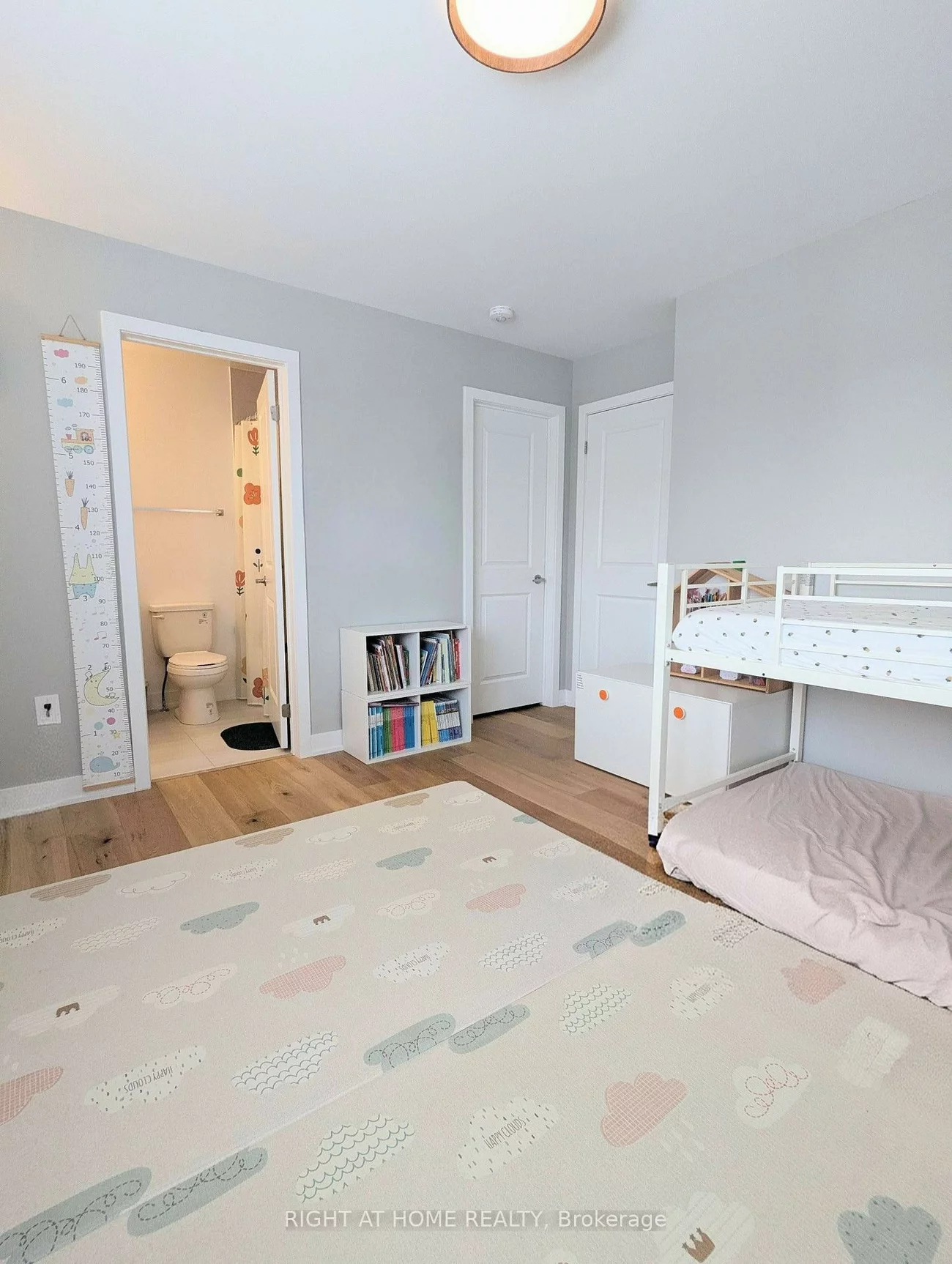 22, Westwood, Painswick South, Barrie
