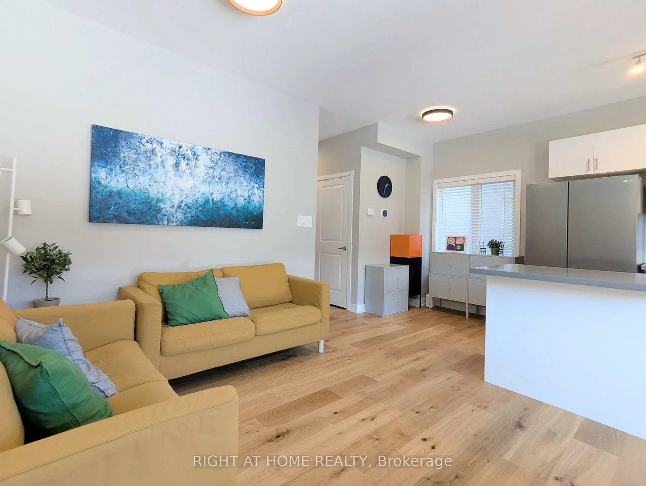 22, Westwood, Painswick South, Barrie