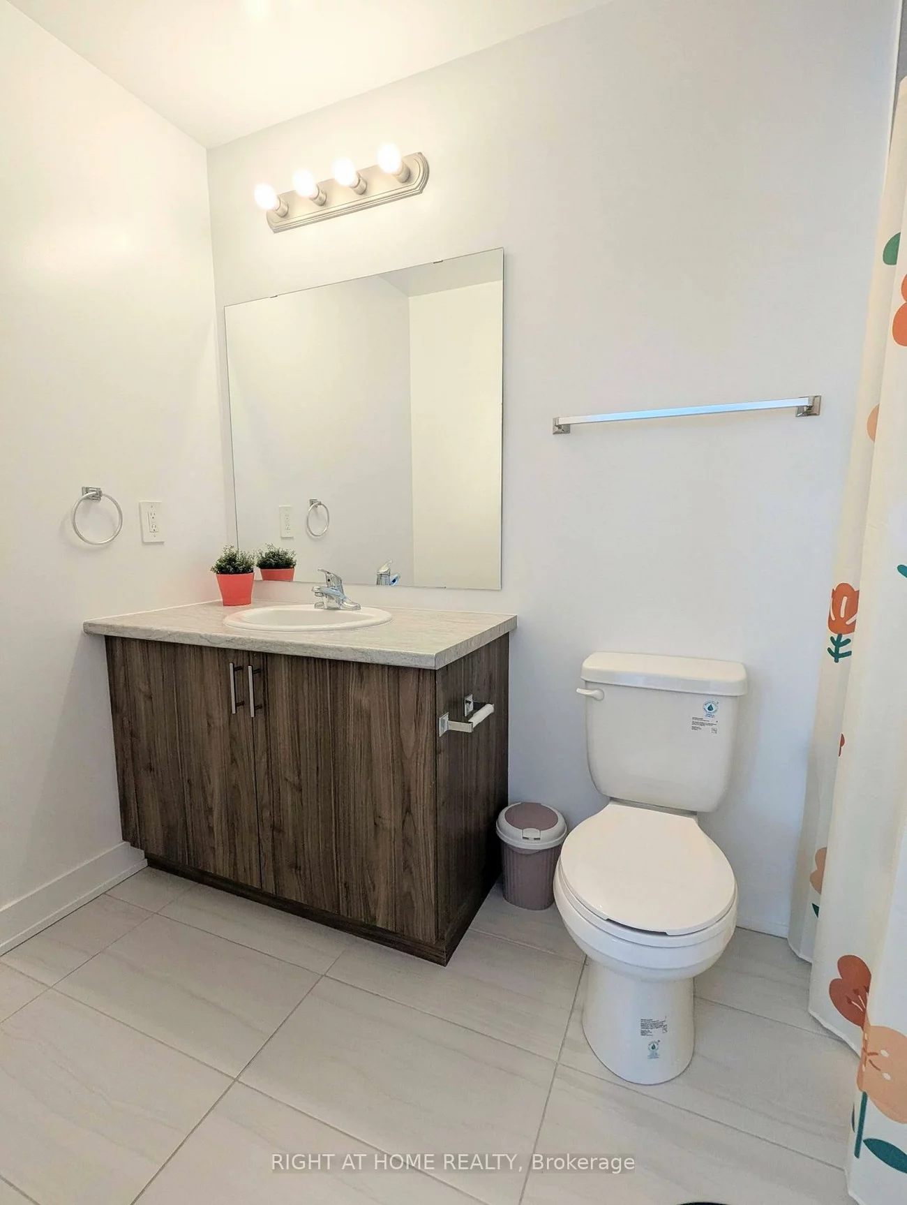 22, Westwood, Painswick South, Barrie