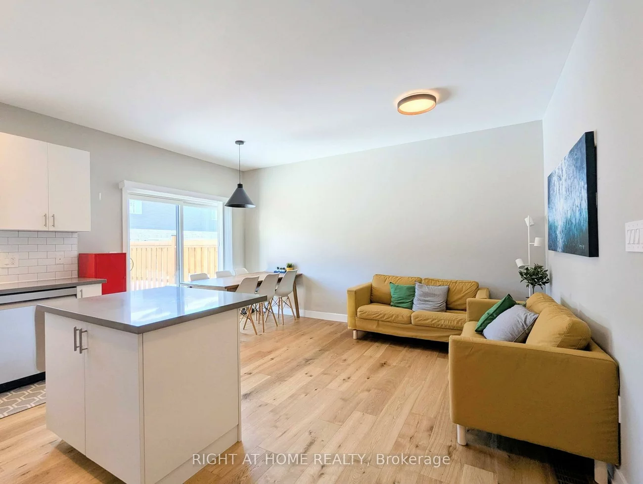 22, Westwood, Painswick South, Barrie