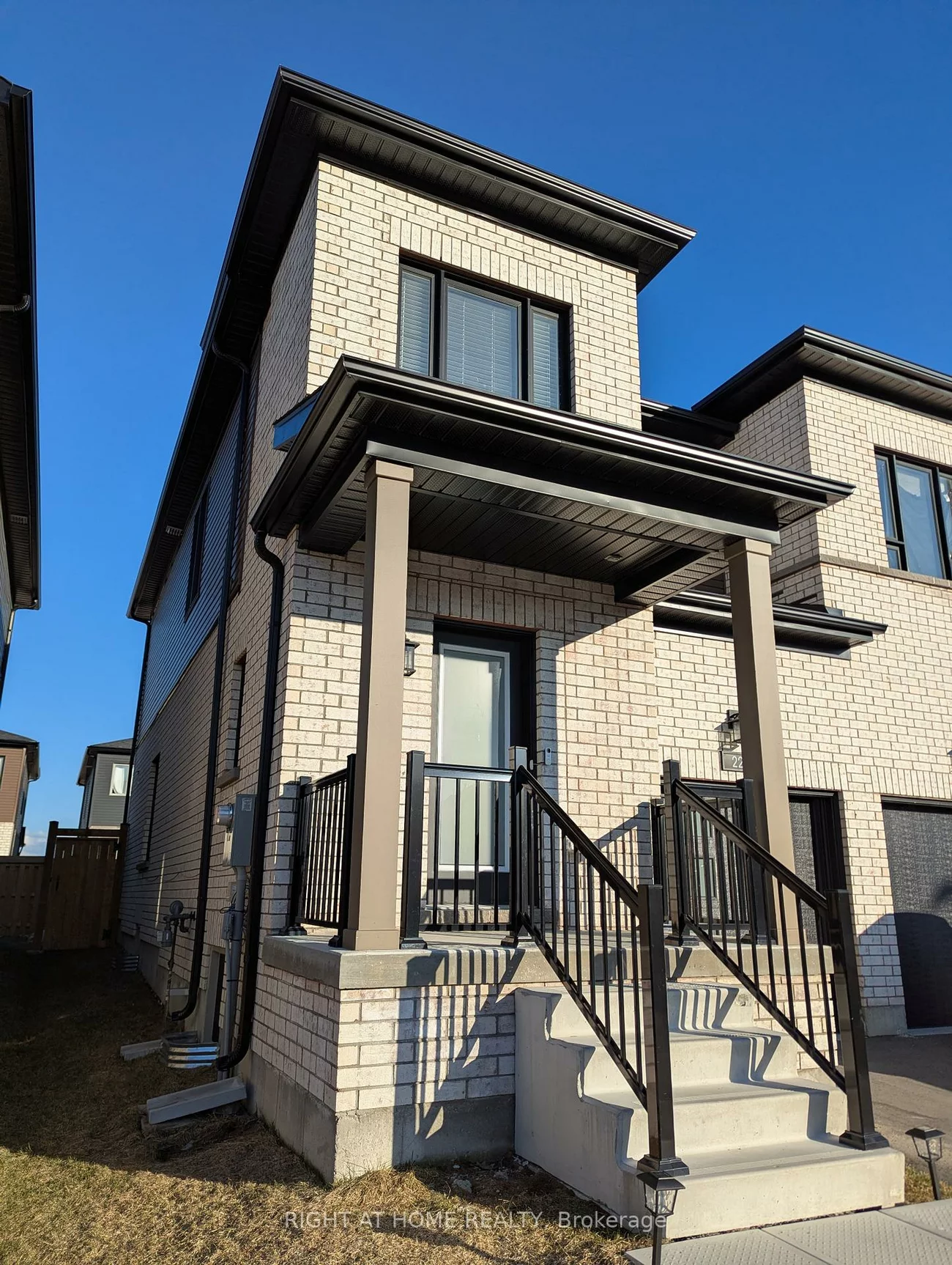 22, Westwood, Painswick South, Barrie
