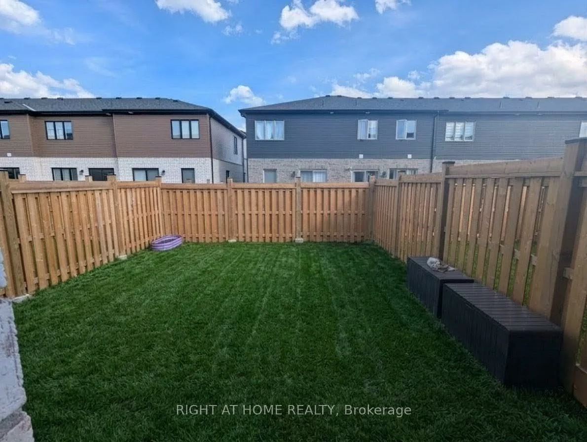 22, Westwood, Painswick South, Barrie