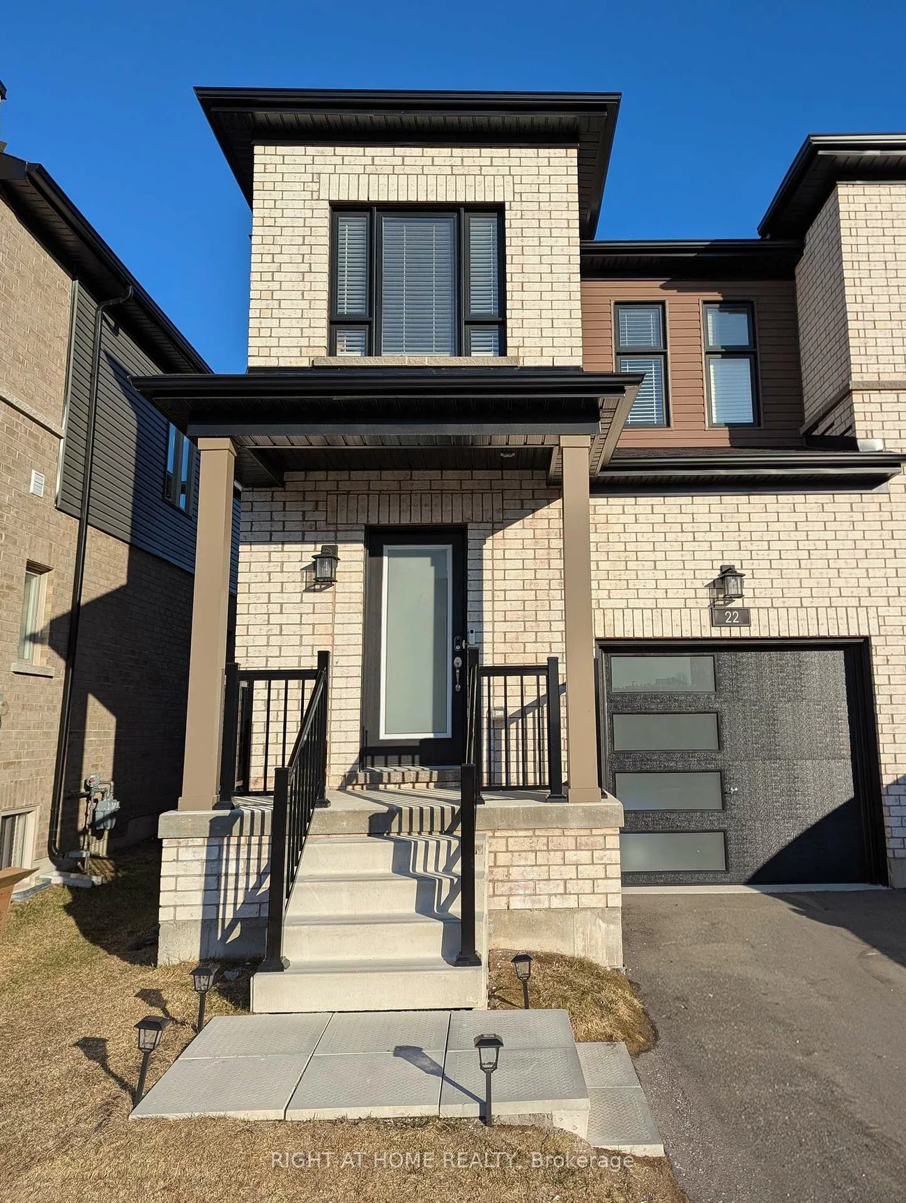 22, Westwood, Painswick South, Barrie