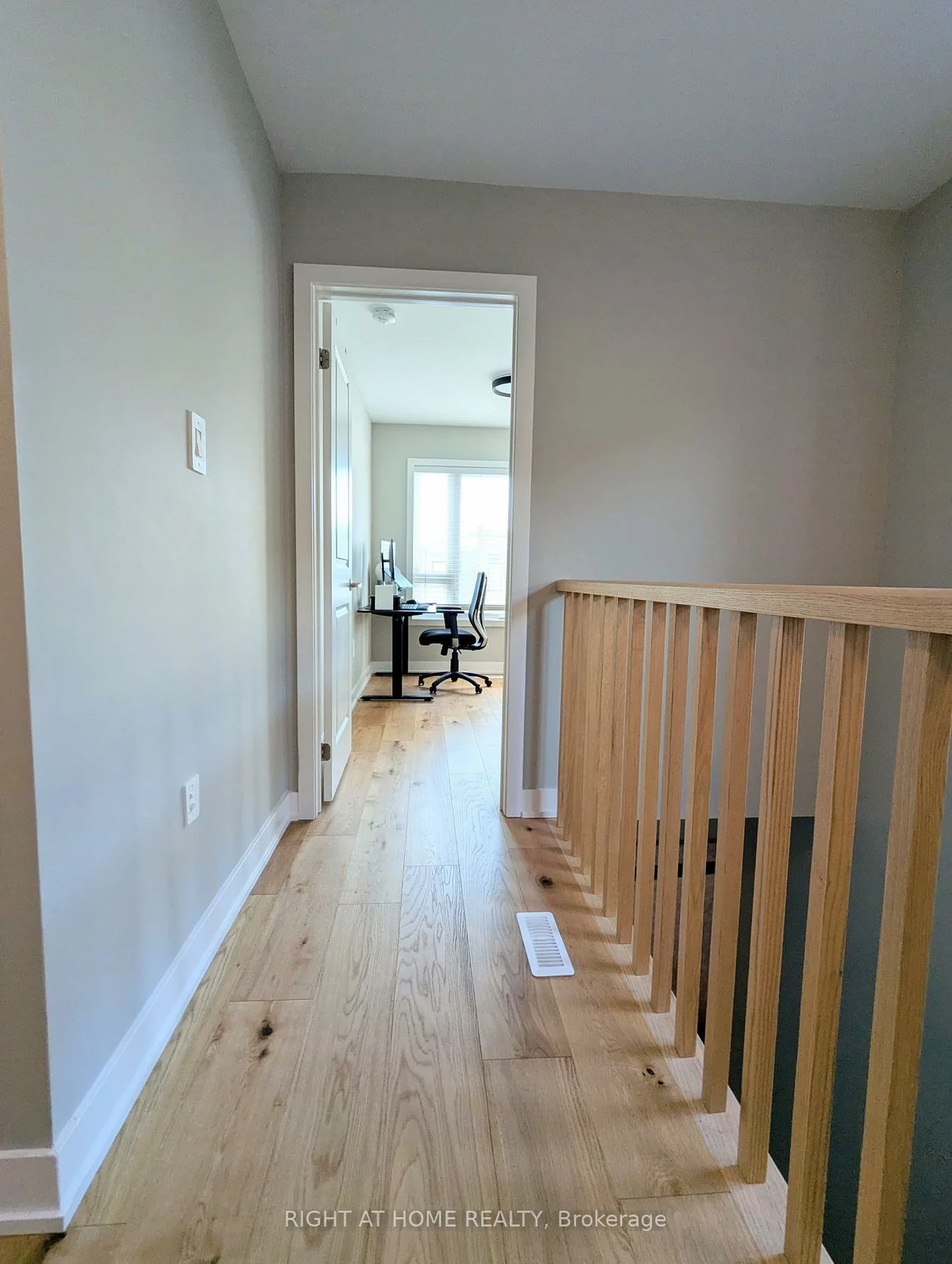 22, Westwood, Painswick South, Barrie