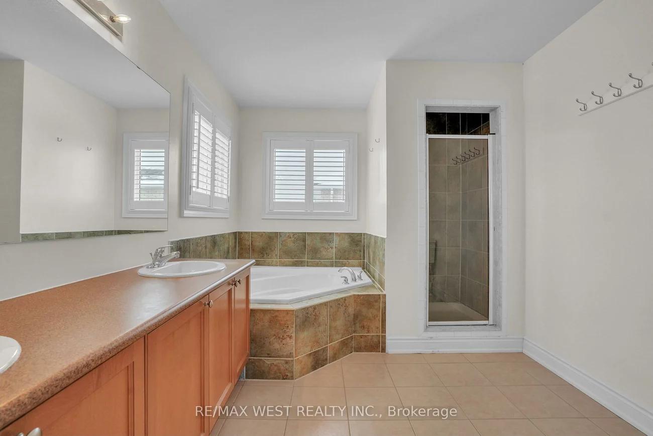 146, Sandringham, Innis-Shore, Barrie