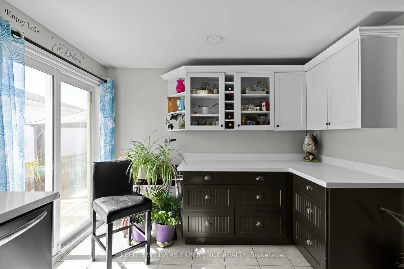 5, Laurie, Wellington, Barrie