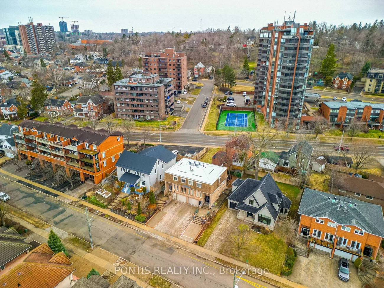 38, Kempenfelt, City Centre, Barrie