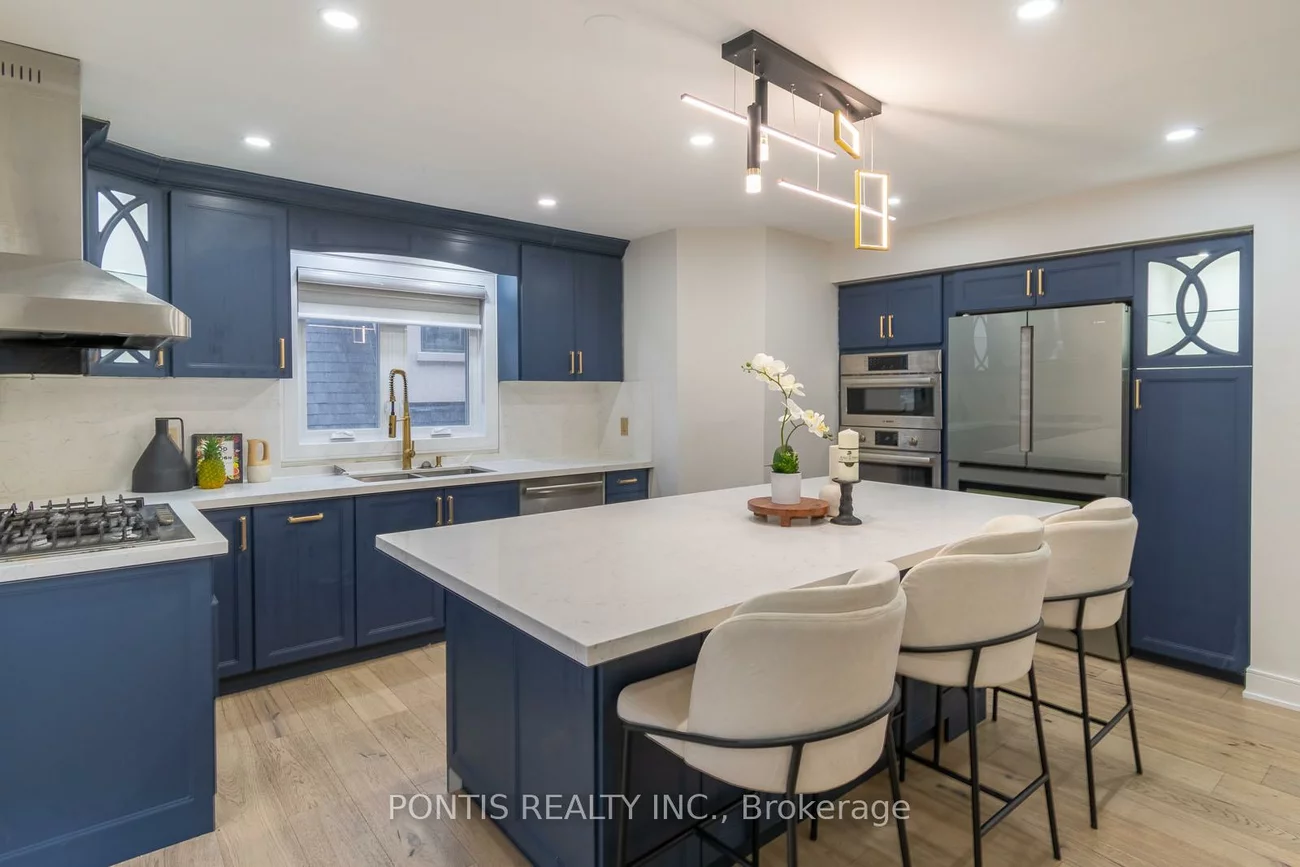 38, Kempenfelt, City Centre, Barrie