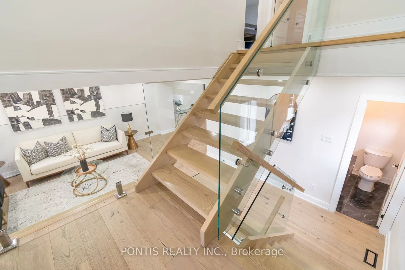 38, Kempenfelt, City Centre, Barrie